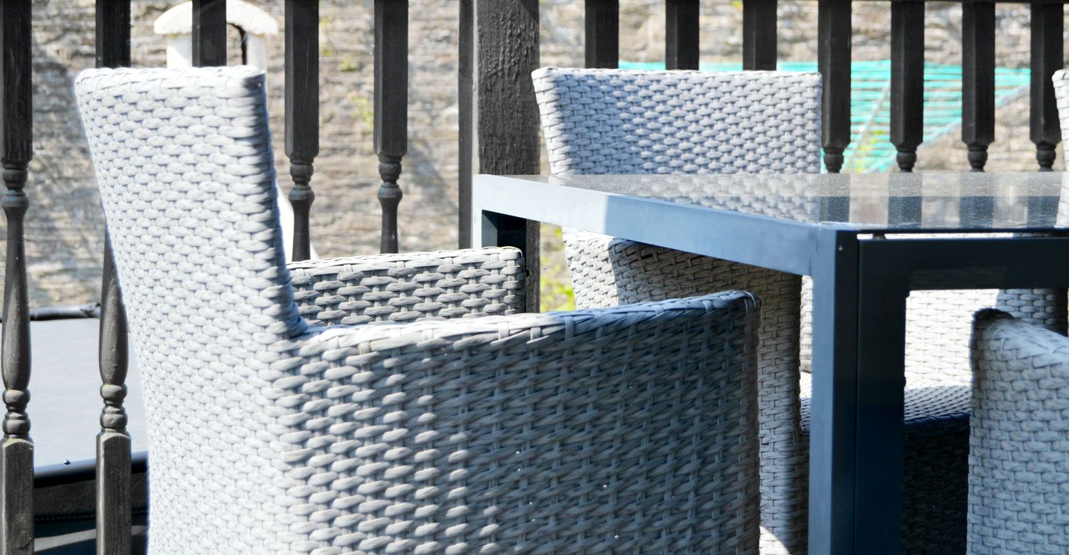 lilac seating area